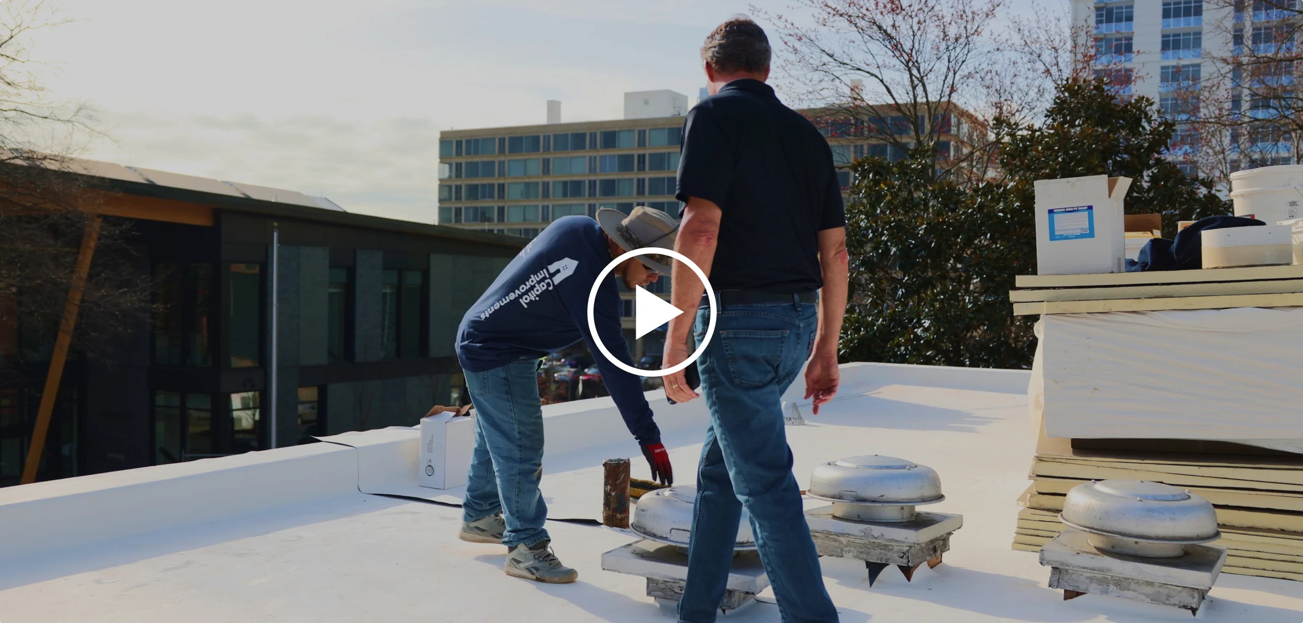 Training video of flat roofing from MuleHide. 