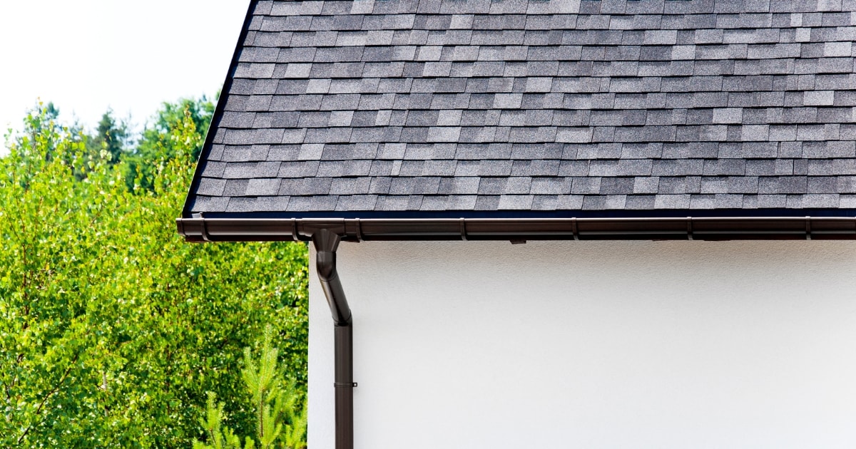 How Long Does A Roof Last? Everything You Need to Know - Asphalt Roll Roofing Lifespan