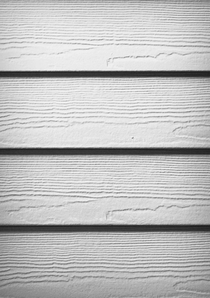 James Hardie Arctic White plank siding on a home's exterior