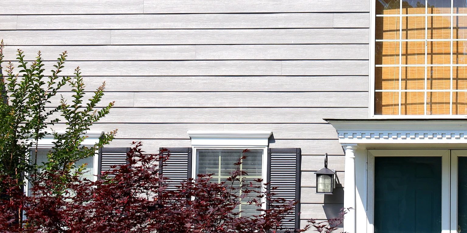 clean lap siding. 